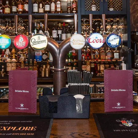 אורחן The Waterhead Inn, Ambleside- The Collection Group אמבלסייד