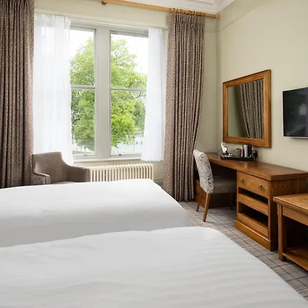 The Waterhead Inn, Ambleside- The Collection Group אמבלסייד