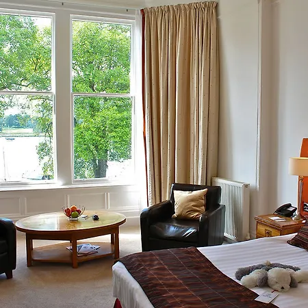 אורחן The Waterhead Inn, Ambleside- The Collection Group 4*