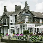 여관 The Waterhead Inn, Ambleside- The Collection Group 앰블사이드