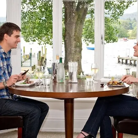 The Waterhead Inn, Ambleside- The Collection Group イン 4*