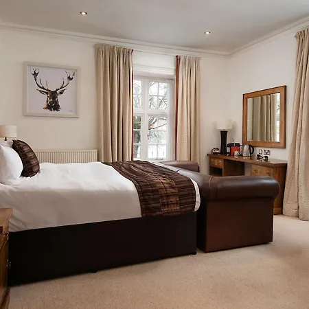 The Waterhead Inn, Ambleside- The Collection Group アンブルサイド
