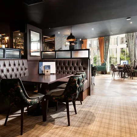 The Waterhead Inn, Ambleside- The Collection Group イン 4*